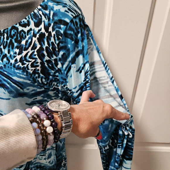 Artistic Blue 3/4 Sleeve Leopard Print Cold Shoulder Top - Picture 8 of 12